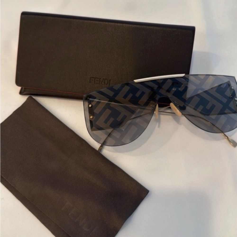 Fendi Shield Sunglasses in Brown with Gold Trim - Picture 5 of 6
